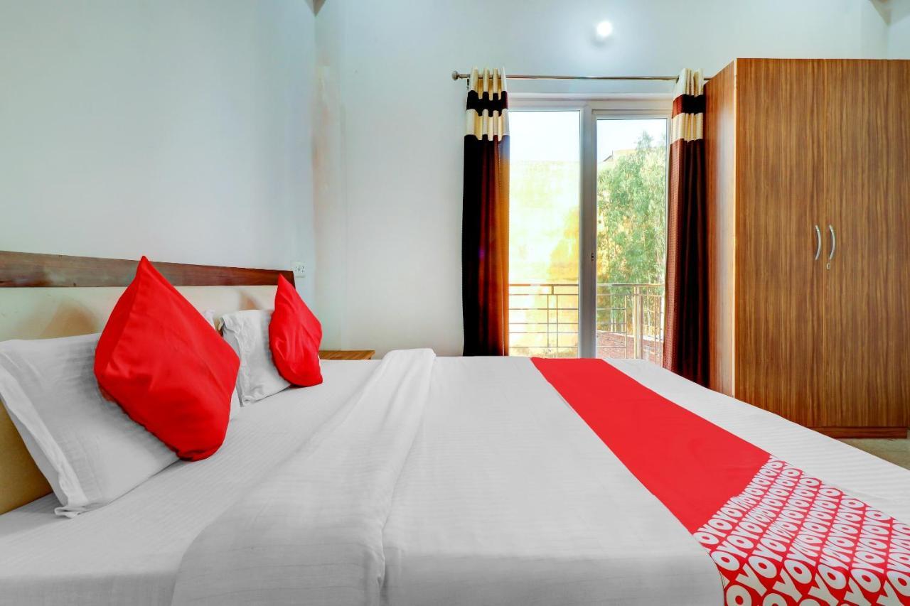 Oyo 72429 New Abhinandan Hotel Amroha Exterior foto