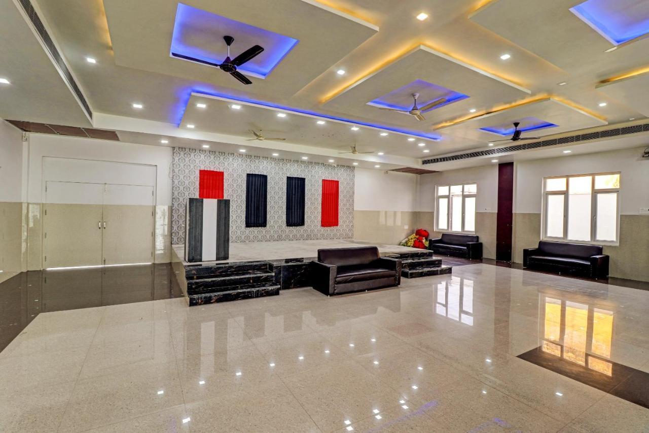 Oyo 72429 New Abhinandan Hotel Amroha Exterior foto